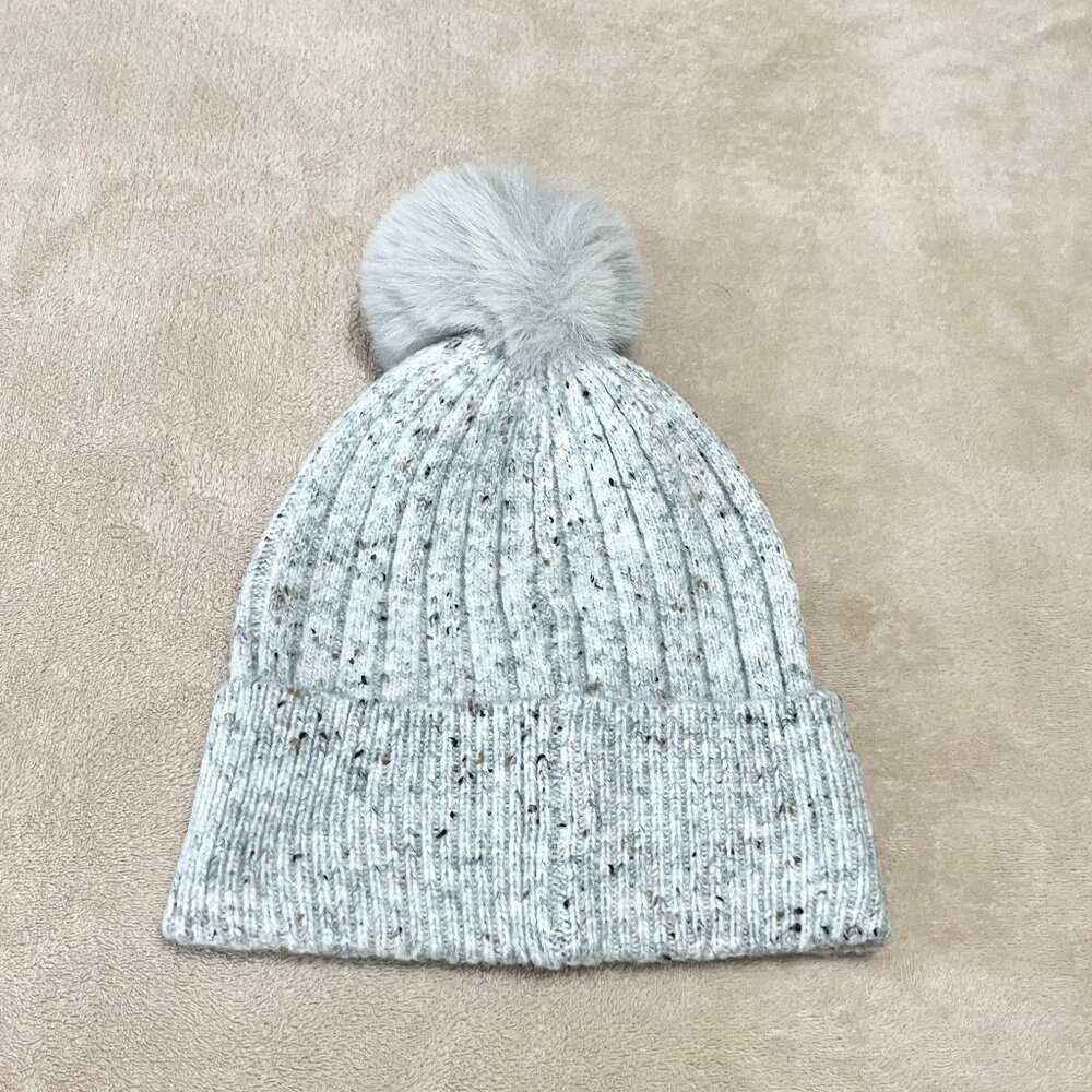 Reitmans Ribbed Beanie with Pompom - Picture 5 of 7
